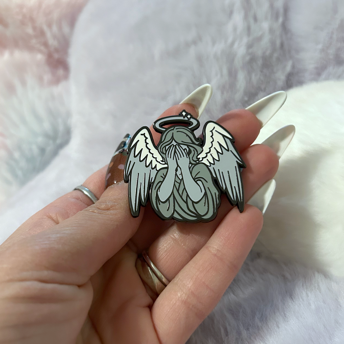 ✦ Weeping Angel Pin ✦